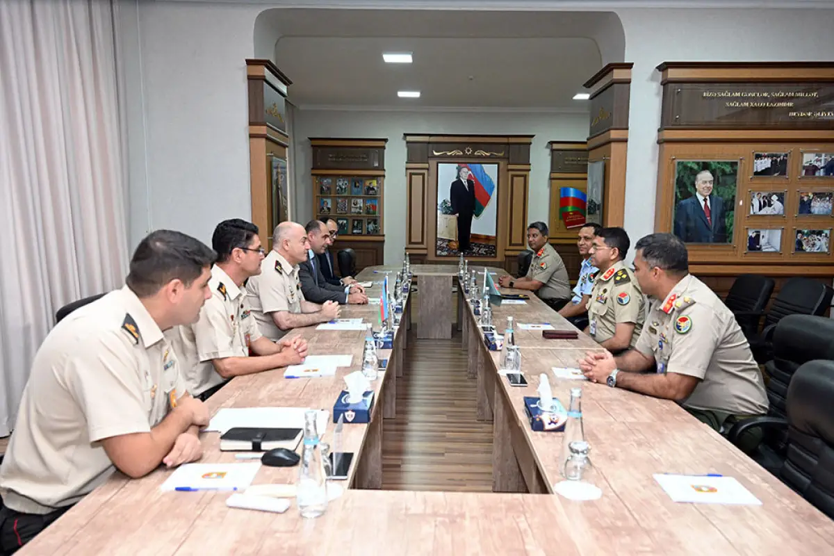 Banqladeş generalının rəhbərlik etdiyi heyət Azərbaycana gəlib - VİDEO