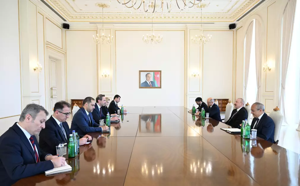 İlham Əliyev türkiyəli naziri qəbul etdi - FOTOLAR - YENİLƏNİB