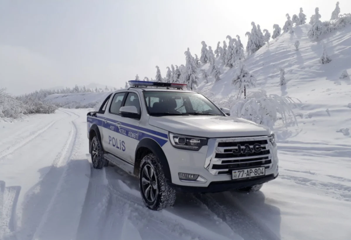 DİN qarlı hava ilə bağlı sürücü və piyadalara çağırış etdi