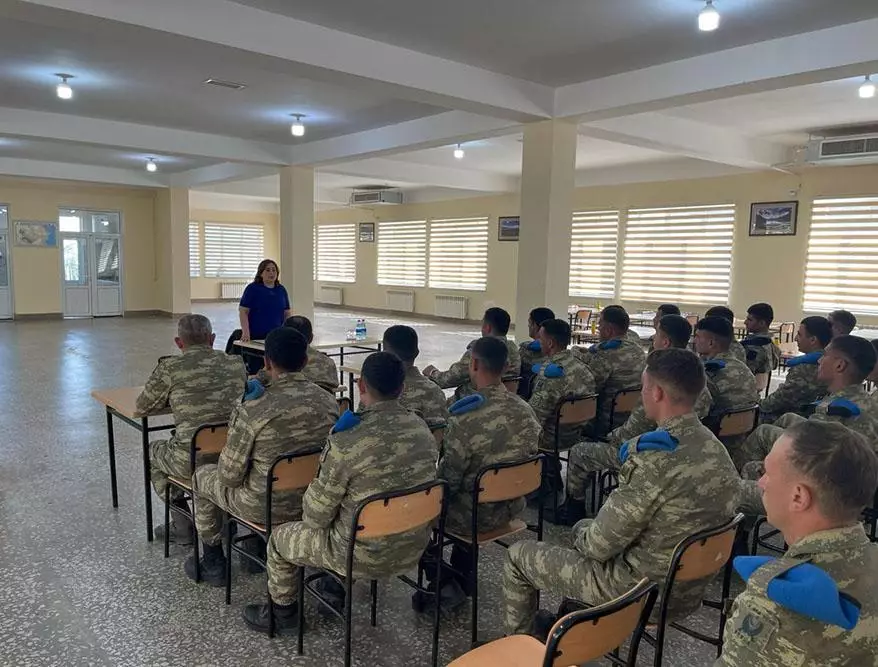 Azərbaycan Ordusunda gender bərabərliyi ilə bağlı seminarlar təşkil olunub