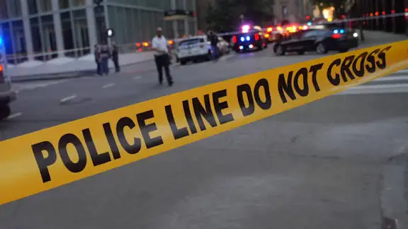 Massaçusets Universitetinin yataqxana binası yaxınlığında atışma oldu