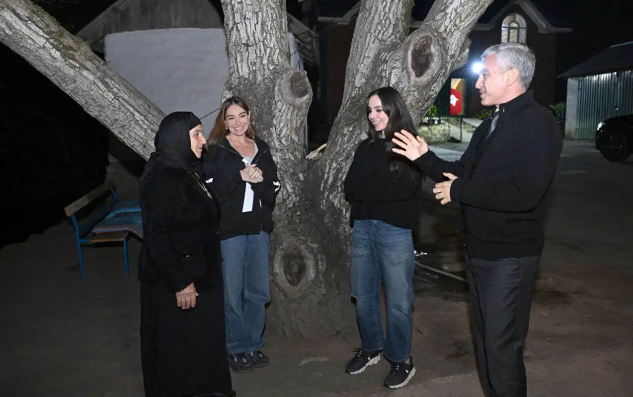 Prezidentin qızları Pəncəli Teymurovun ailəsini ziyarət etdi - FOTOLAR