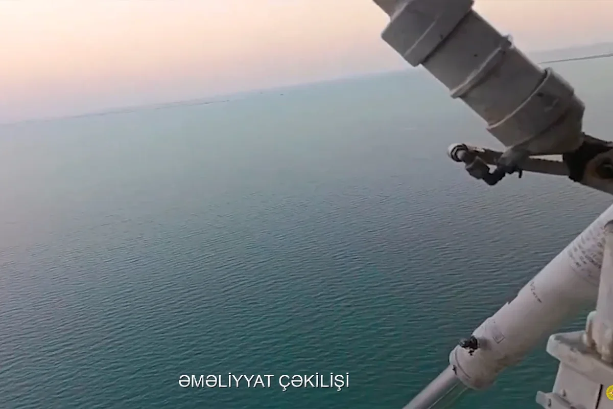 Dənizdə batan qızın axtarışlarına FHN-in helikopteri cəlb olunub