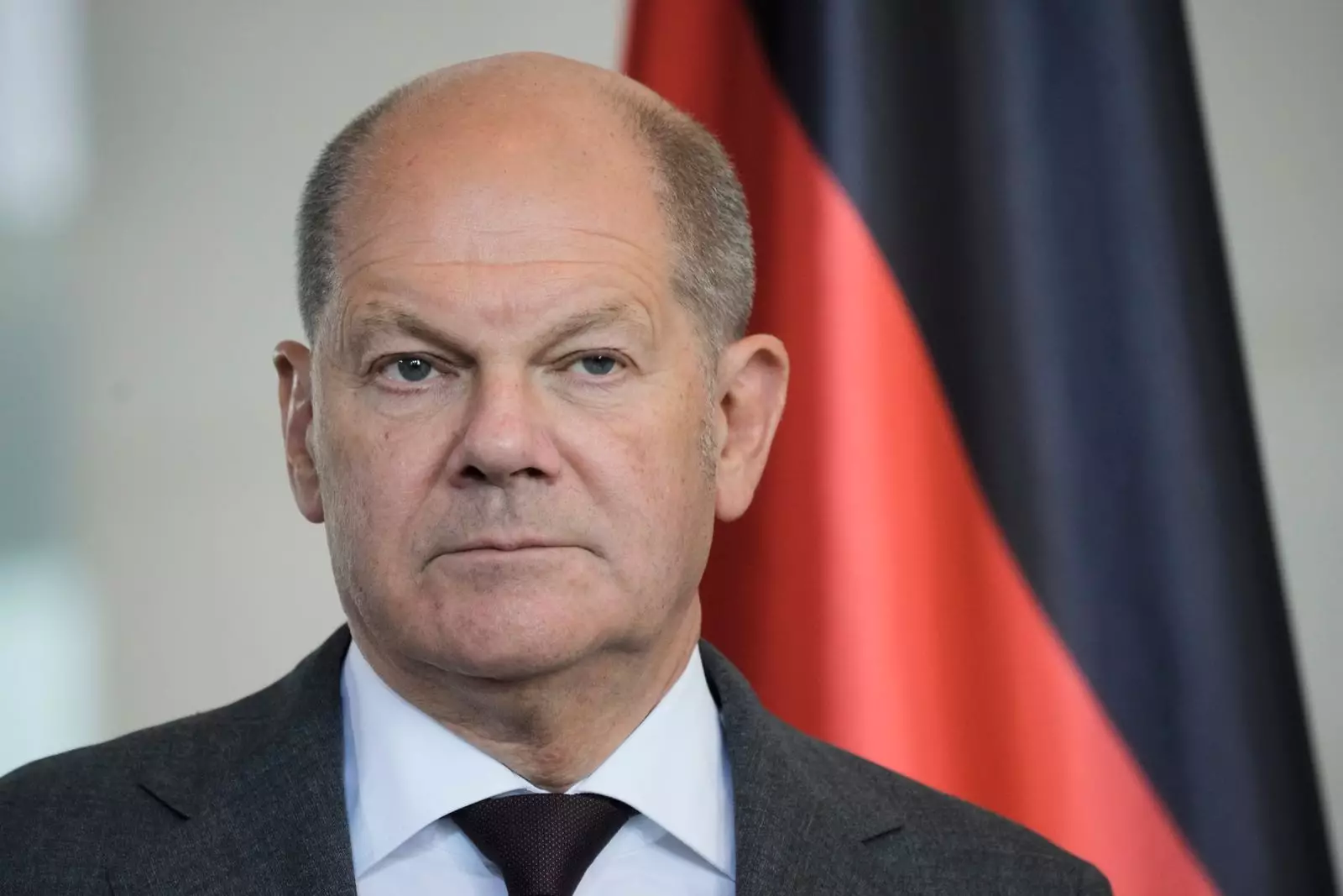 Şolz: Ukraynadakı münaqişənin dondurulması sülh gətirməyəcək