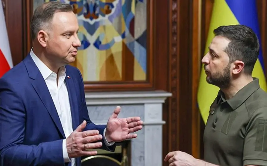 Ukrayna Prezidenti Polşaya gedib