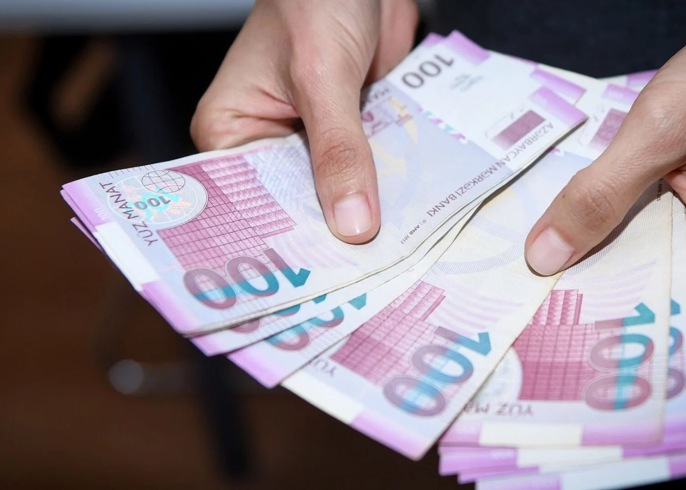 Diplomatlar maaşlarını artıq belə alacaqlar