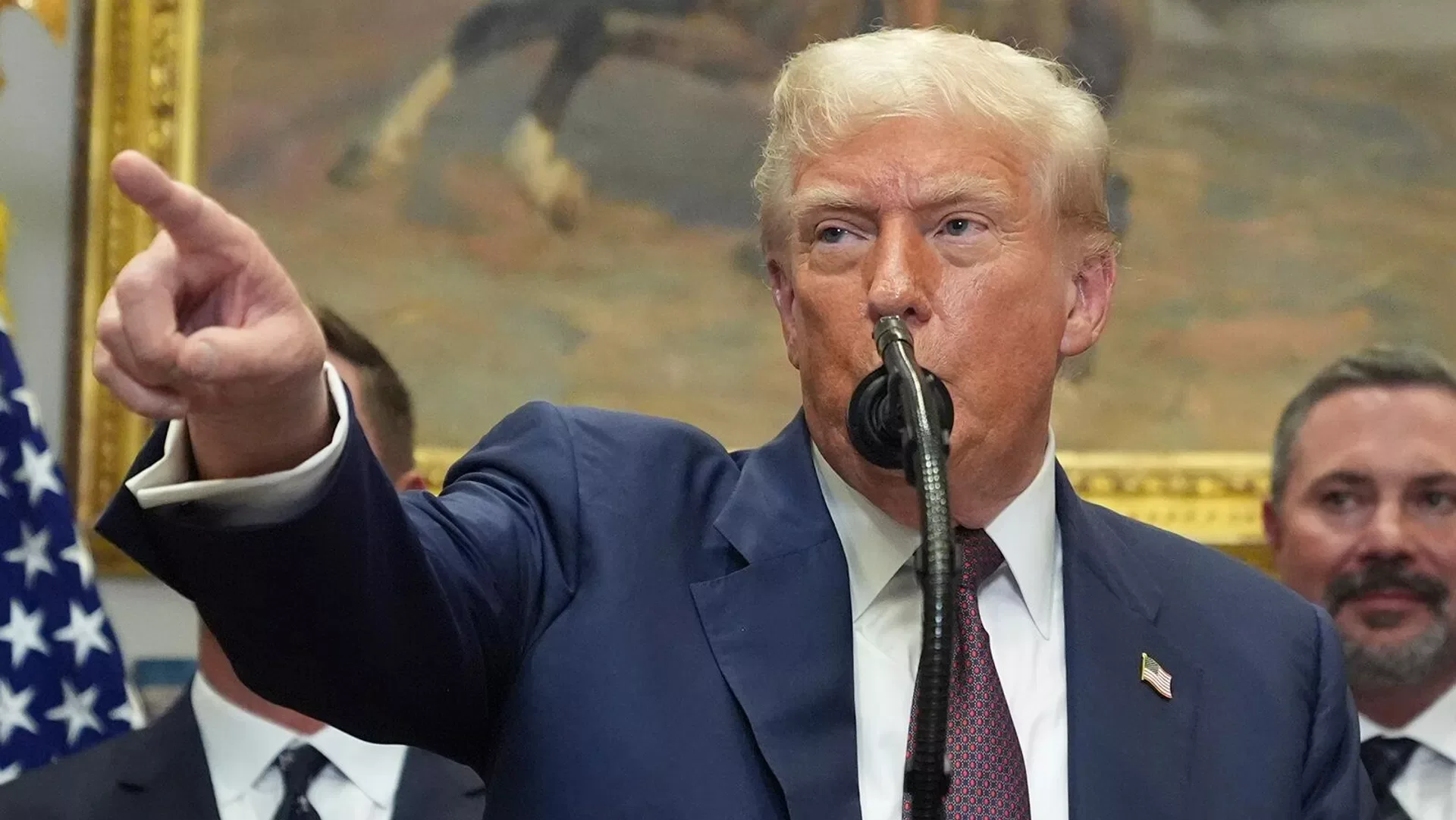 Donald Tramp yanacaq qiymətlərinin endirilməsini tələb edib: "Əks təqdirdə ciddi problemlər olacaq"