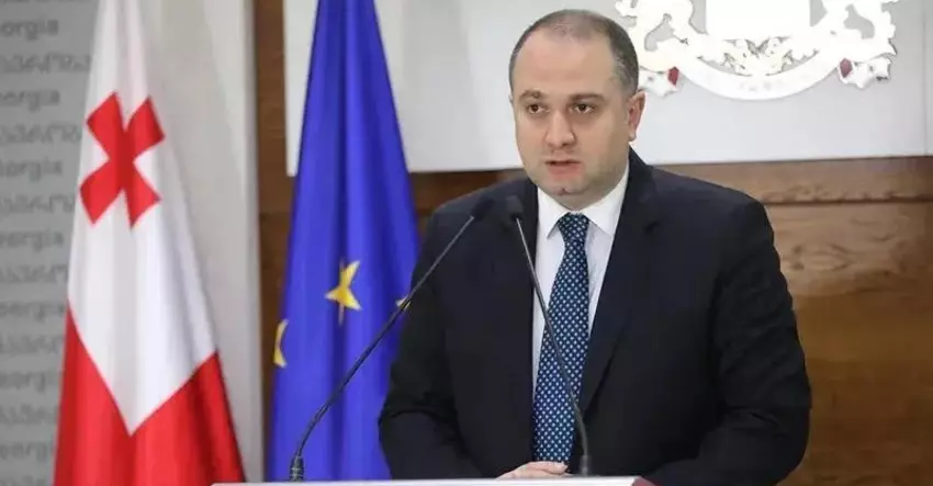 Gürcüstanın müdafiə naziri Azərbaycanda səfərdədir