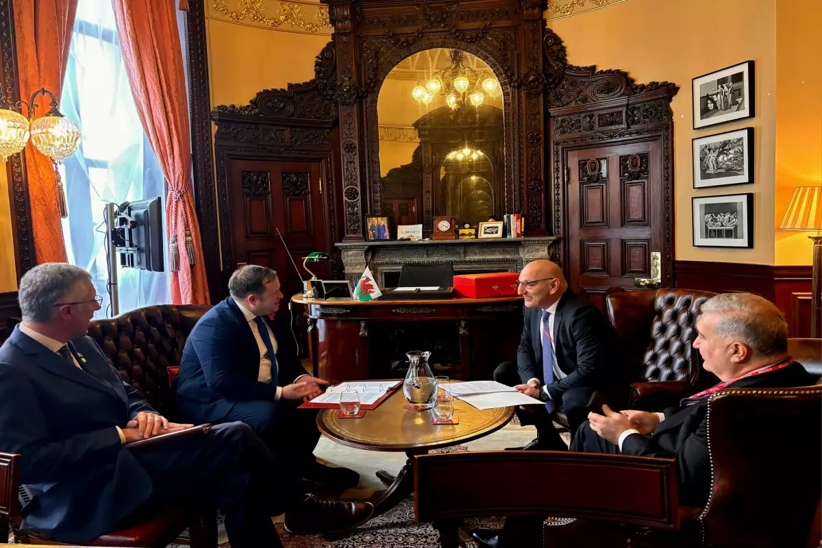 Elçin Əmirbəyov Böyük Britaniyanın milli təhlükəsizlik üzrə müşaviri ilə görüşüb - FOTO