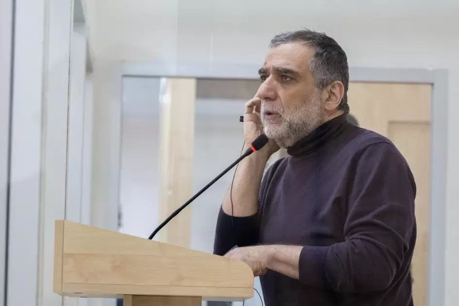 Vardanyan aclıq aksiyası keçirir