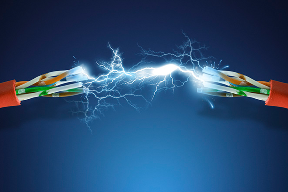 Bakıda 34 yaşlı kişi zavodun həyətində cərəyan vurması nəticəsində ölüb