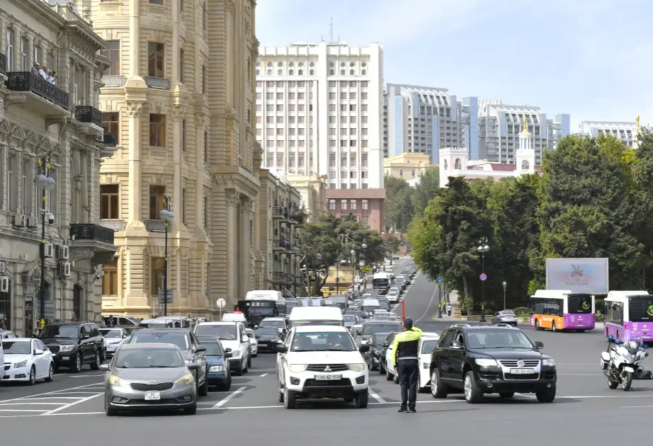 Şəhidlərimizin əziz xatirəsi bir dəqiqəlik sükutla anılıb