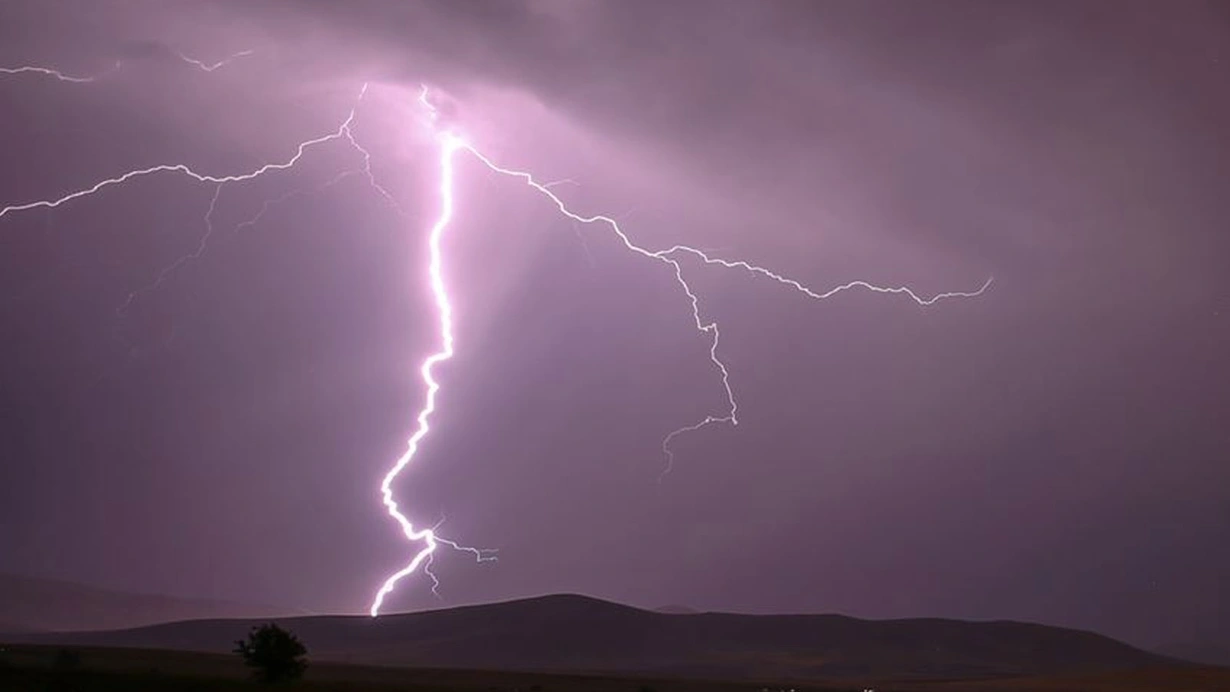 Hindistanda ildırım 10 nəfərin həyatına son qoyub
