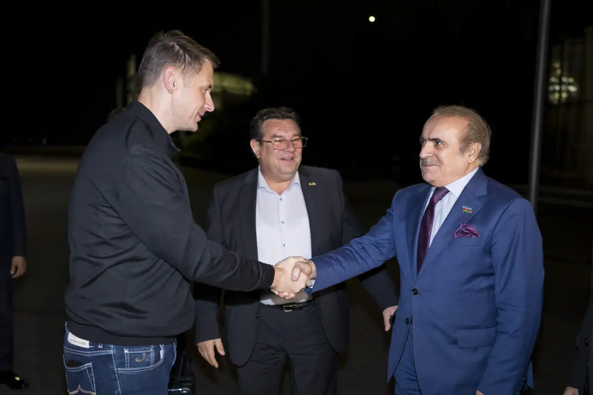 Rumıniya Senatının sədri Azərbaycana gəlib