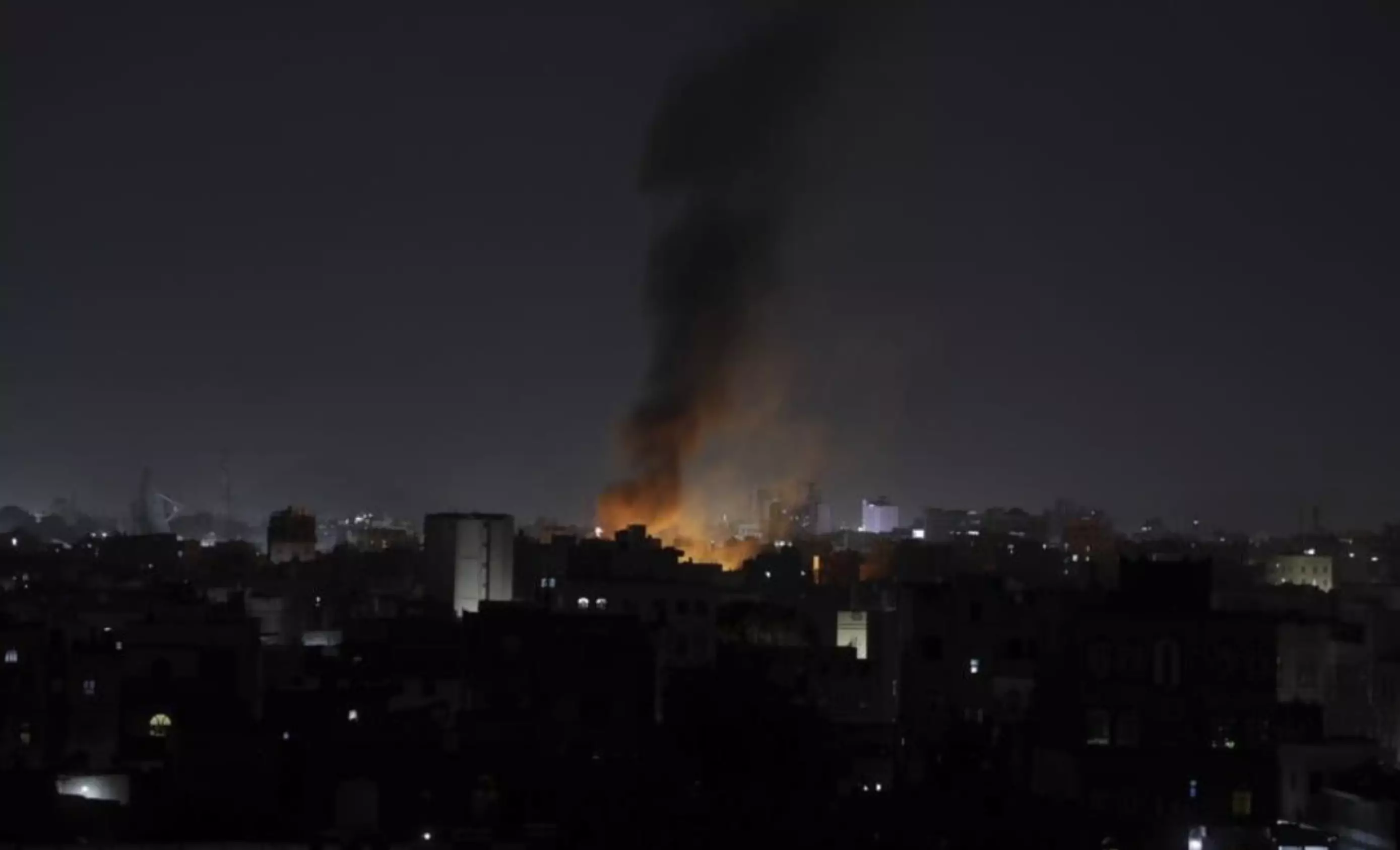 ABŞ husilərin komandanlıq mərkəzlərinə kütləvi hücuma keçib