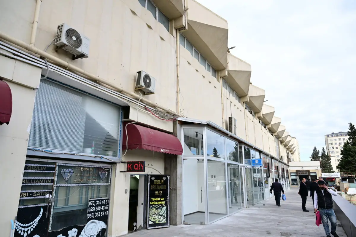 “Moskva” univermağının binasında qanunsuz təmir işləri aparılıb