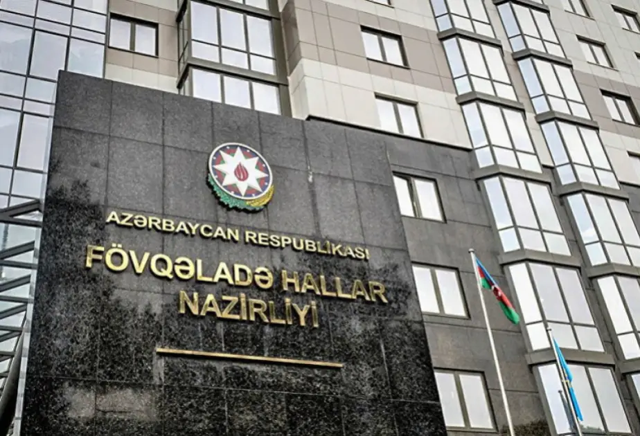 Sumqayıtda mağazada yanğın baş verib