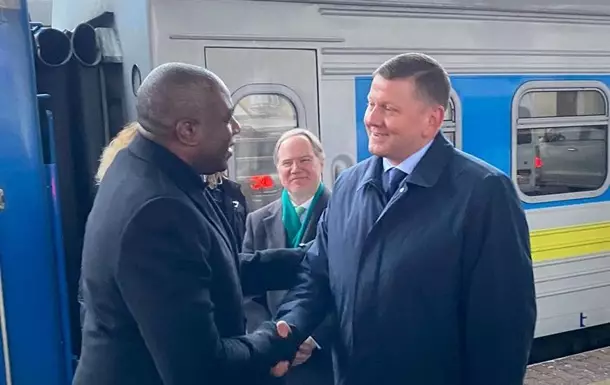 Böyük Britaniyanın xarici işlər naziri Ukraynaya gedib