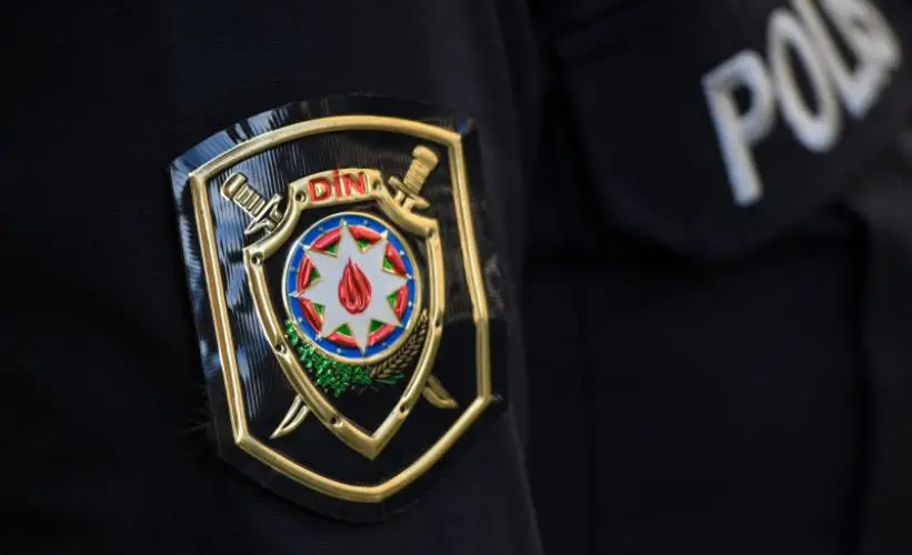 “Makarov” markalı tapança ilə gəzən şəxs tutulub