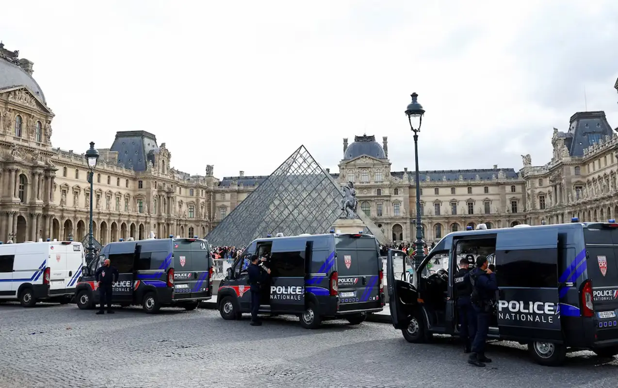 Luvrdakı oğurluğa görə daha 4 nəfər saxlanıldı