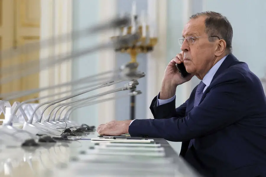 ''Xarici qoşunların Ukraynada olması Rusiya üçün qəbuledilməzdir'' - Lavrov