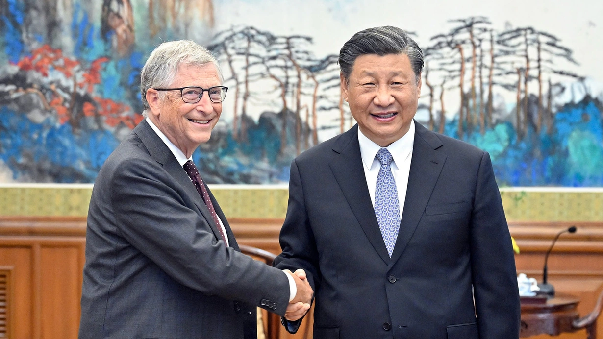 Bill Qeyts Çin lideri Si Cinpinlə görüşüb