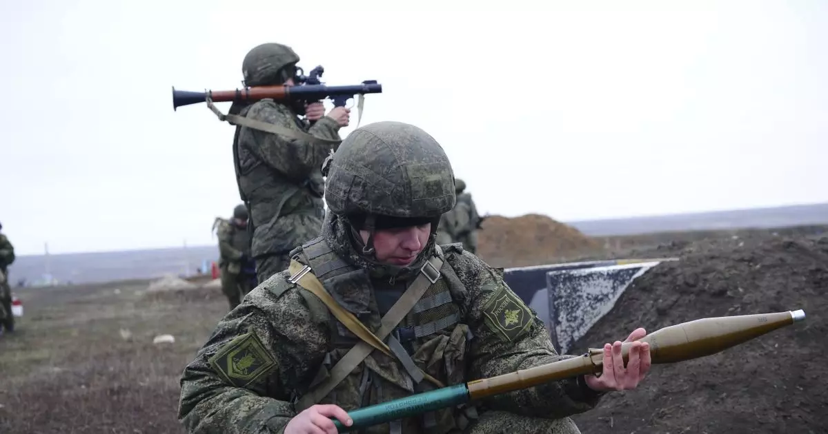 Kuleba NATO-dan Ukraynaya silah tədarükünü artırmağı xahiş edib