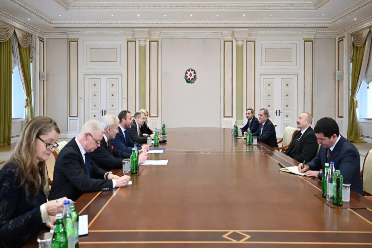 Prezident Estoniyanın xarici işlər nazirini qəbul edib