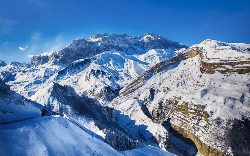 Dənizdə dalğanın hündürlüyü 3,4 metrə çatır - FAKTİKİ HAVA - YENİLƏNİB