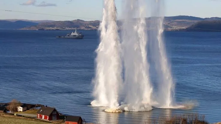 NATO donanmaları Norveç sahillərində təlimlər keçirir