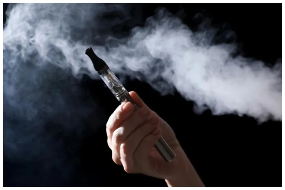 Elektron siqaretə 30 manat cərimə gəlir