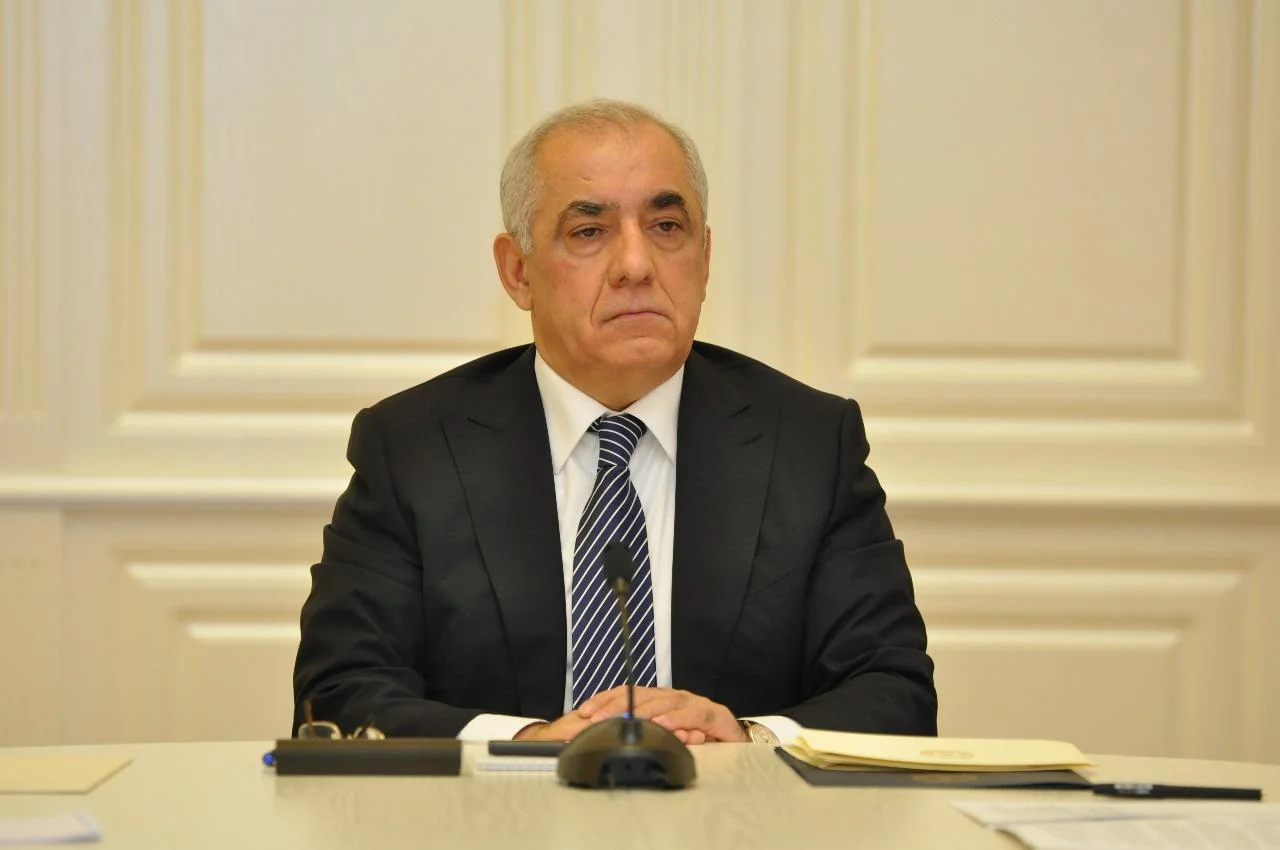 Əli Əsədov Şimali Kiprin Baş nazirinə başsağlığı ünvanladı