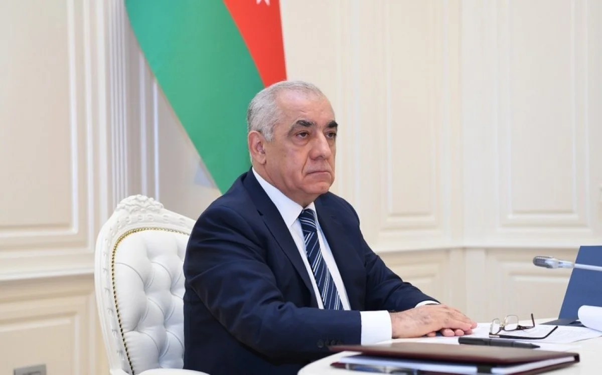 Əli Əsədov yeni qərar imzalayıb