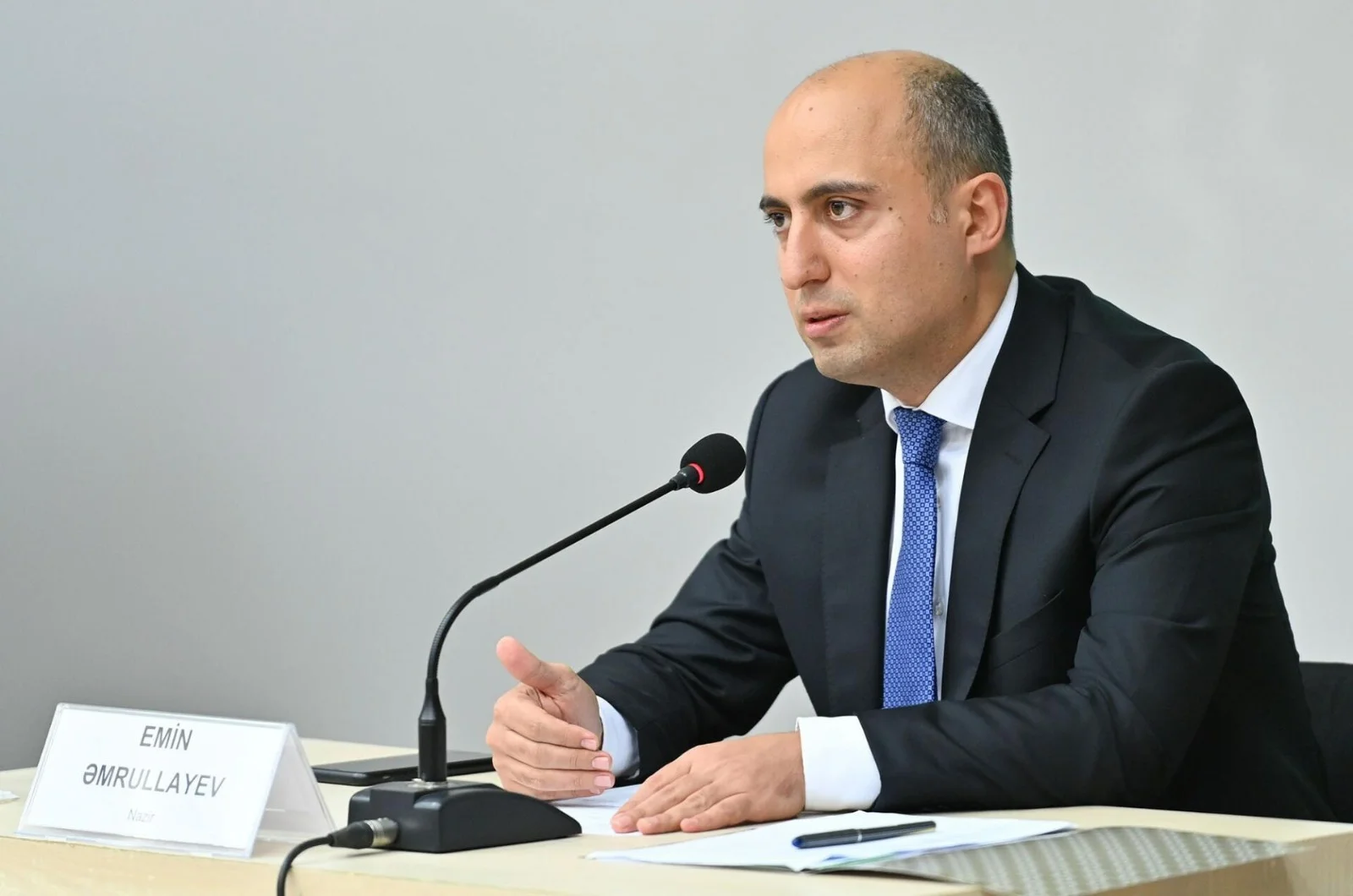 Emin Əmrullayev: MİQ iştirakçılarının sertifikatlaşdırmada orta balı 51-ə çatıb
