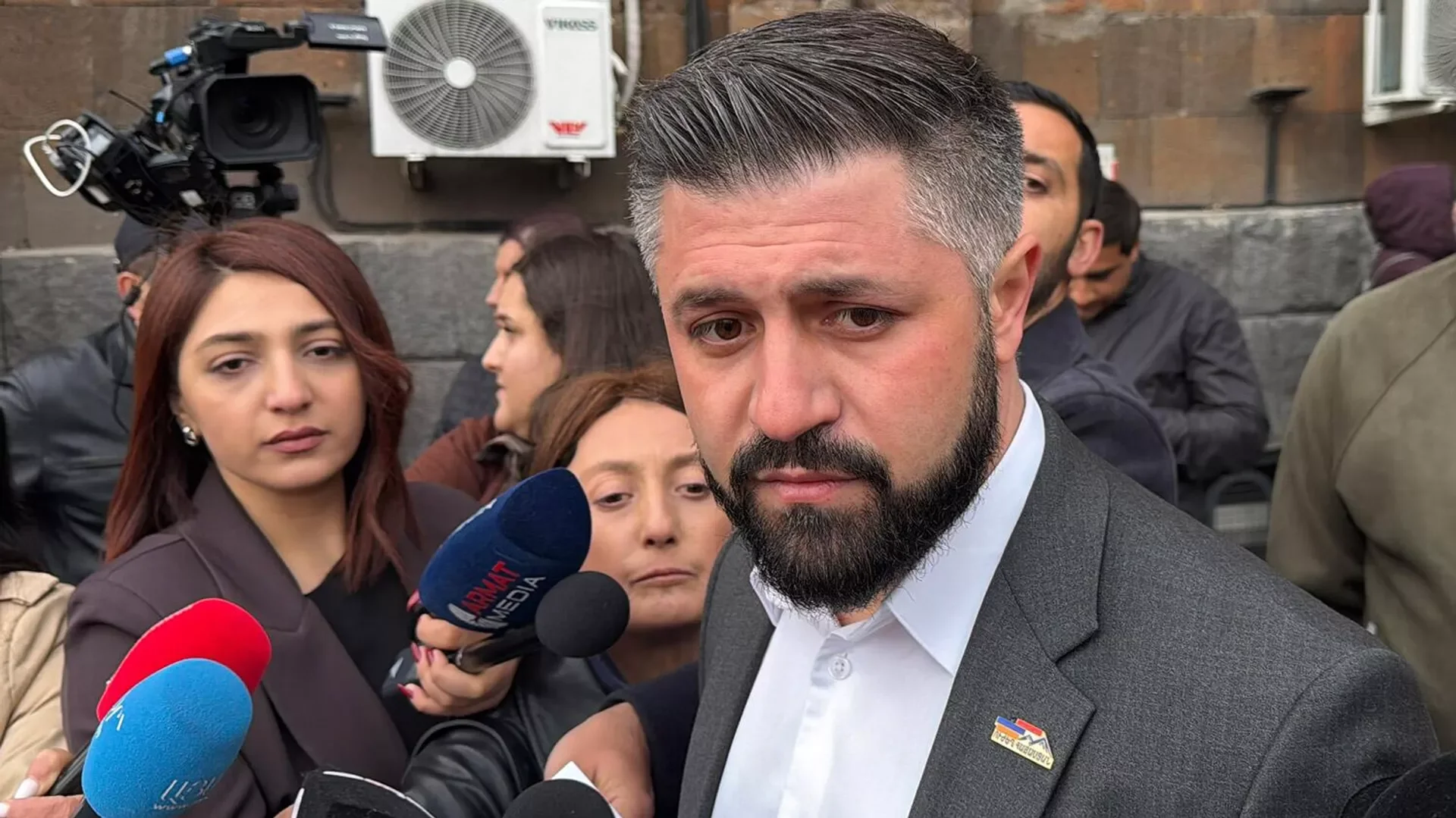 Ermənistanda müxalifət liderinin yaxın tərəfdarı həbs edilib