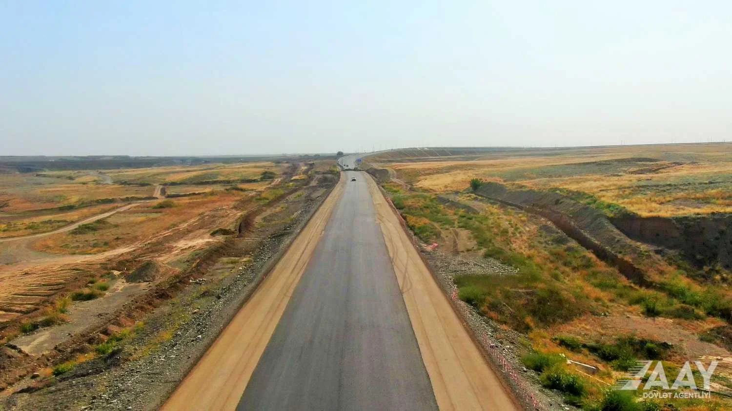 Əsgəran–Xocalı–Xankəndi yolunda tikinti işlərinin 86%-i başa çatıb