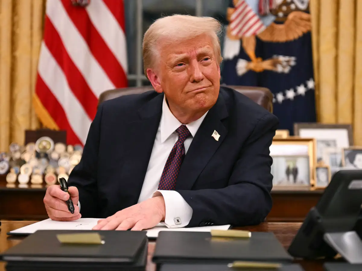 "Trampın bu addımı absurd və gülüncdür"