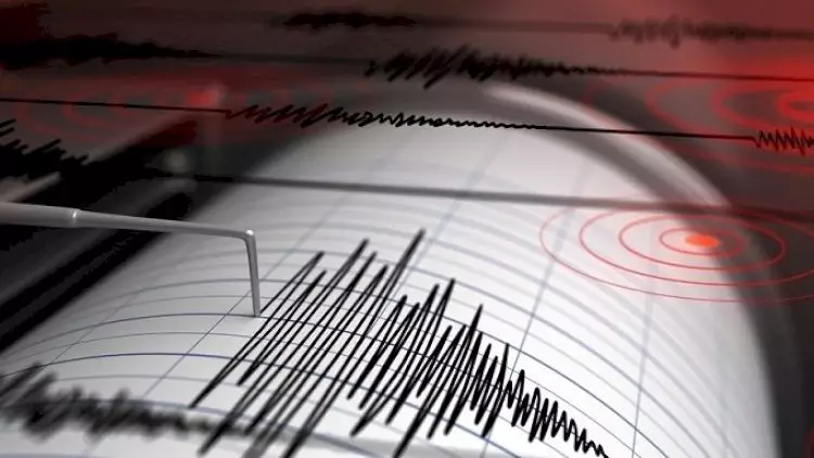 İndoneziya sahillərində 5,2 bal gücündə zəlzələ baş verib