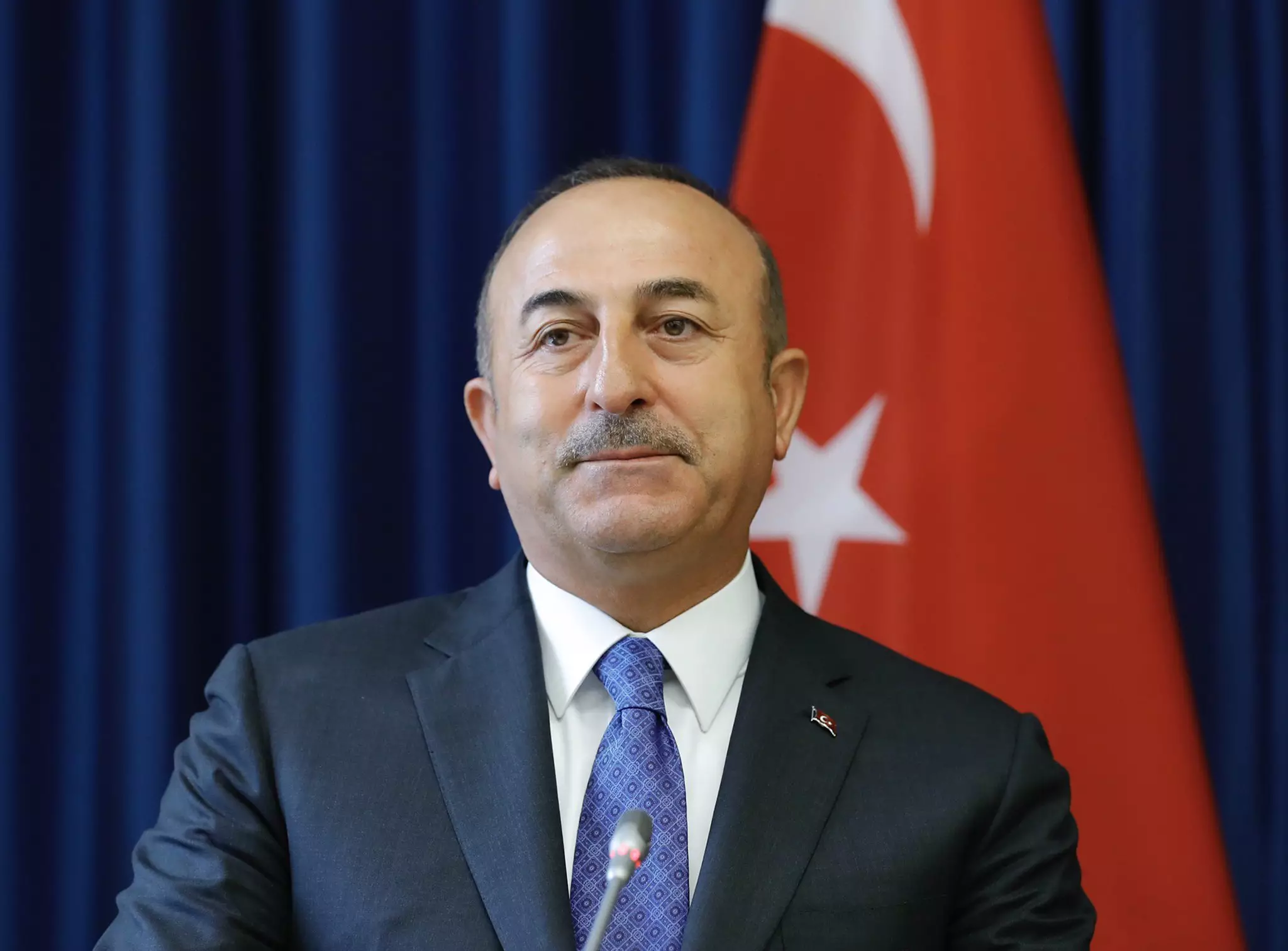 Mövlud Çavuşoğlu: “Rusiyadan qaz alsaq da, Krımın ilhaqını tanımırıq”