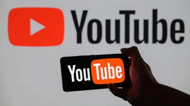 "YouTube" Donald Trampı ələ salan İran kanalını sildi