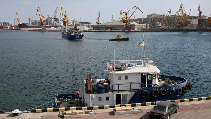 Ukrayna Odessa limanı vasitəsilə konteyner daşımalarını bərpa edib