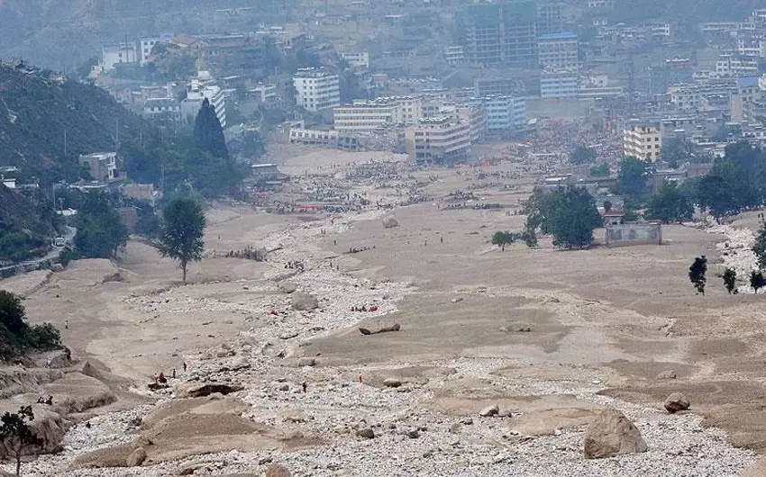 Nepalda torpaq sürüşməsi nəticəsində azı 65 nəfər itkin düşüb