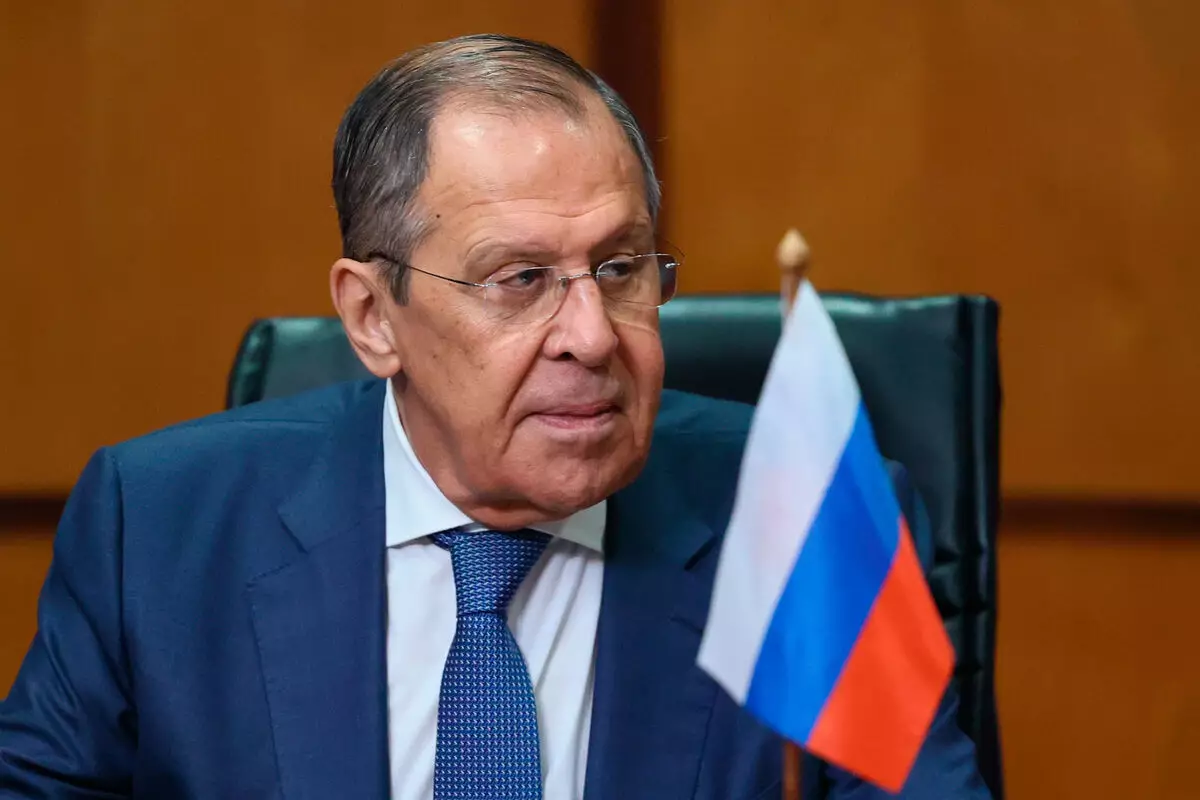 Lavrov Rusiya Federasiyasının Ukrayna məsələsinin sülh yolu ilə həllinə hazır olduğunu açıqlayıb