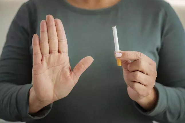 İndoneziyada 21 yaşdan kiçik şəxslərə siqaret satışı qadağan edilib