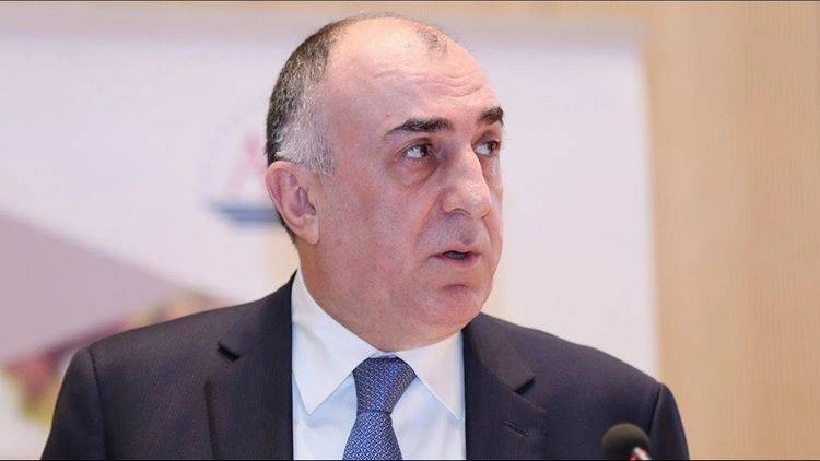 Elmar Məmmədyarov redaktor axtarır