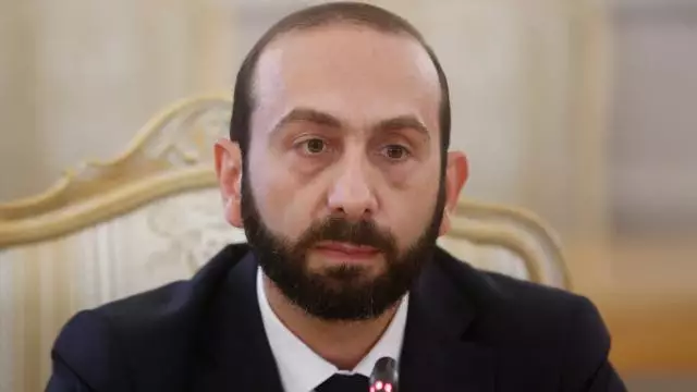 Mirzoyan: Türkiyə ilə sərhədlərin açılmasını istəyirik