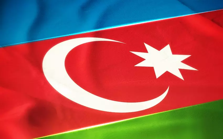 İlham Əliyev Dövlət Bayrağı Günü ilə bağlı paylaşım edib