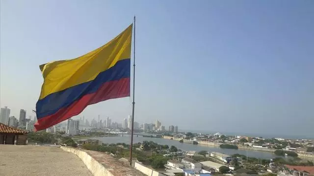 Kolumbiya bütün argentinalı diplomatların deportasiya ediləcəyini elan edib