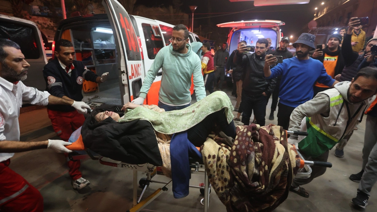 İsrail ordusu Qəzzanın mərkəzinə hücum edib, 8 nəfər həlak olub