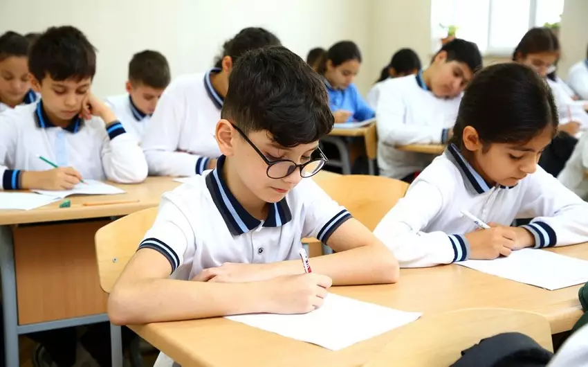Məktəblərdə yaz tətili başlayır